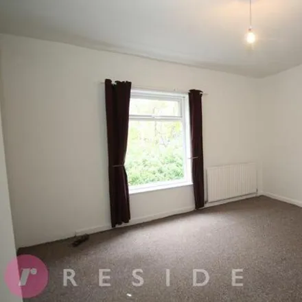 Image 6 - Crowneast Street, Rochdale, OL11 5EX, United Kingdom - Townhouse for sale