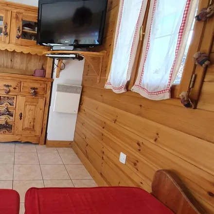 Rent this 1 bed house on Les Deux Alpes in Isère, France