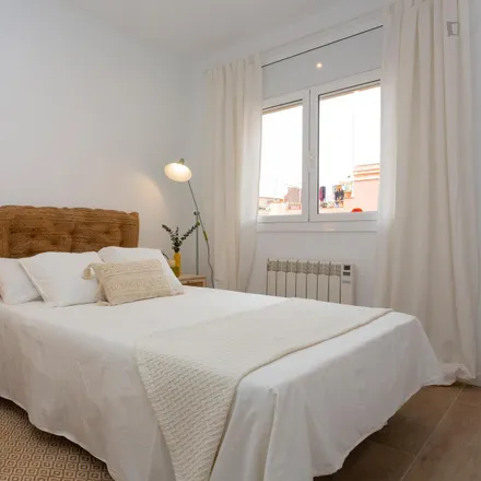 Rent this 2 bed apartment on Carrer d'Anna Maria Martínez Sagi in 08001 Barcelona, Spain