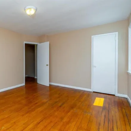 Image 6 - 461 Liberty Avenue, Jersey City, NJ 07307, USA - Duplex for sale