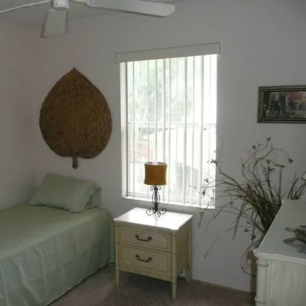 Rent this 3 bed house on Siesta Key in FL, 34242