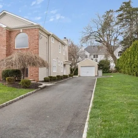 Buy this 4 bed house on 17 Cedar Road in Watchung, Somerset County
