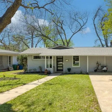 Image 2 - 1301 Ridgemont Drive, Austin, TX 78723, USA - House for sale