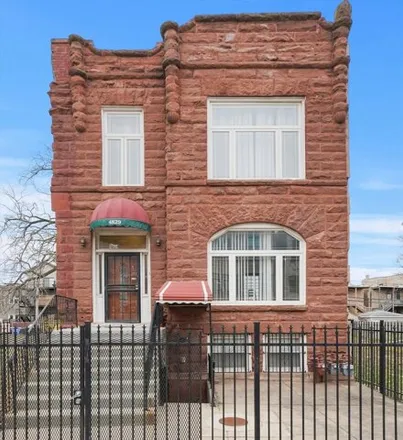 Buy this 2 bed condo on 4829 South Saint Lawrence Avenue in Chicago, IL 60615