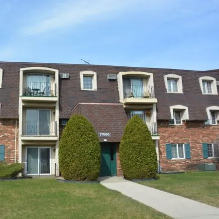 Buy this 2 bed condo on 17920 Amherst Court in Country Club Hills, IL 60478