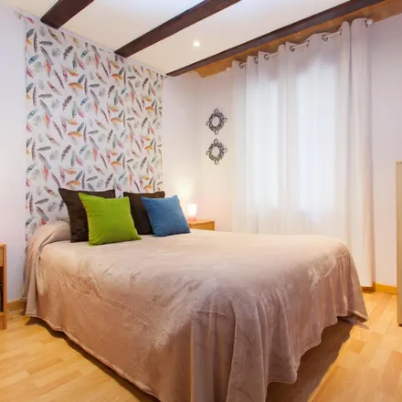 Rent this 2 bed apartment on Aynara in Carrer de Blasco de Garay, 9