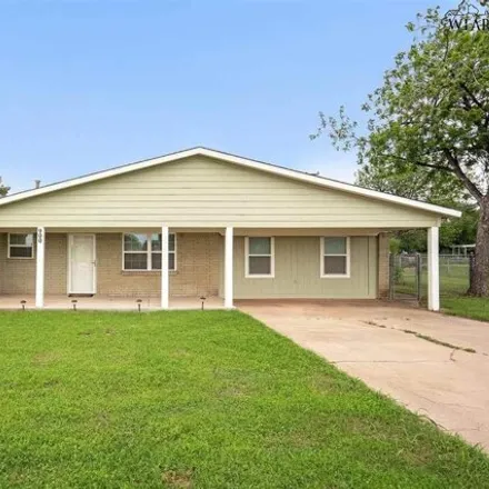 Buy this 3 bed house on 900 North 4th Street in Iowa Park, TX 76367