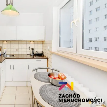 Buy this 1 bed apartment on Krzywe Okna Apartamenty in Aleja Konstytucji 3 Maja 2, 65-454 Zielona Góra