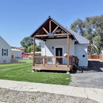 Buy this 3 bed house on 327 West Main Street South in Vale, Malheur County