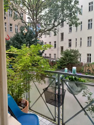Rent this 2 bed apartment on Holsteinische Straße 35 in 10717 Berlin, Germany