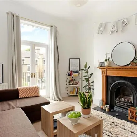 Rent this 2 bed room on 5 Benbow Road in London, W6 0AT