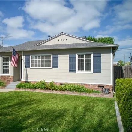 Buy this 3 bed house on Hackett Avenue in Long Beach, CA 90808