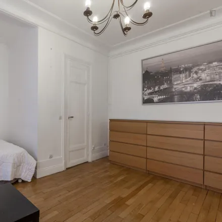 Rent this studio apartment on 91 Rue de la Faisanderie in 75116 Paris, France