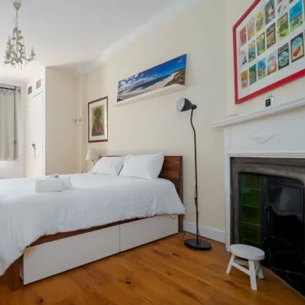 Rent this 2 bed apartment on Bikehangar 1170 in John Ruskin Street, London