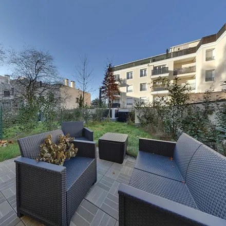 Rent this 2 bed apartment on 7 Rue de la Forêt in 93160 Noisy-le-Grand, France