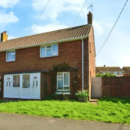 Buy this 2 bed house on Marsh Crescent in New Romney, TN28 8JU