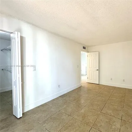 Image 7 - 1801 South Treasure Drive, North Bay Village, Miami-Dade County, FL 33141, USA - Condo for rent