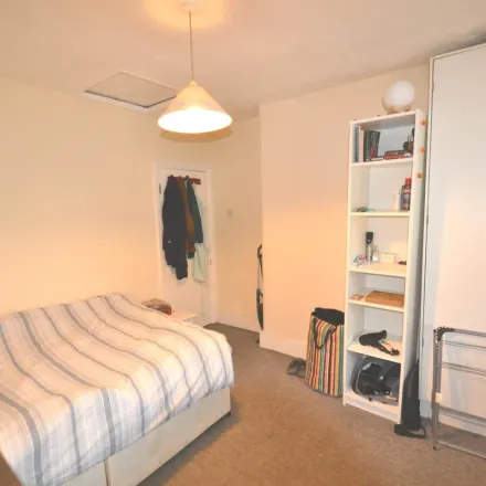 Image 1 - Drayton Avenue, London, W13 0LF, United Kingdom - Apartment for rent