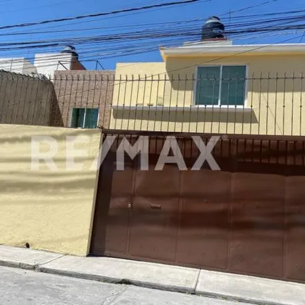 Rent this 3 bed house on Calle del Panteon in Unidad Deportiva Mexicaltzingo, Mex.