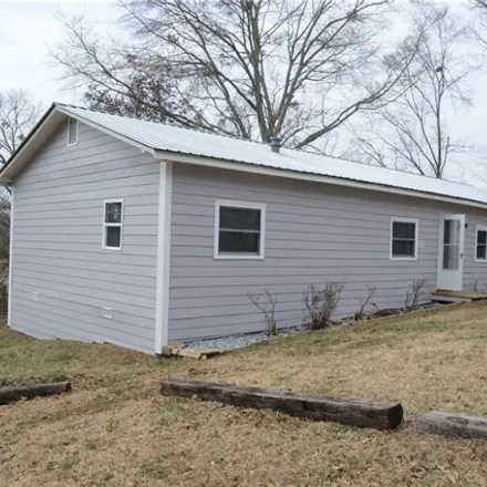 Rent this 3 bed house on 3241 Hilltop Circle in Hall County, GA 30506