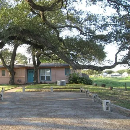 Rent this 2 bed house on 611 East King Street in Rockport, TX 78382