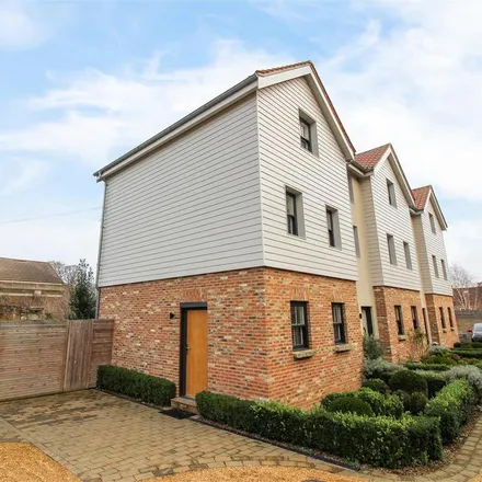 Rent this 3 bed townhouse on 40 Stonebridgegate in Ripon, HG4 1TP