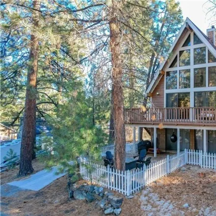Image 3 - 1707 Thrush Road, Wrightwood, CA 92397, USA - House for sale