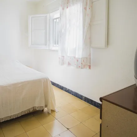 Rent this 3 bed room on Carrer d'Esteve Grau in 08905 l'Hospitalet de Llobregat, Spain