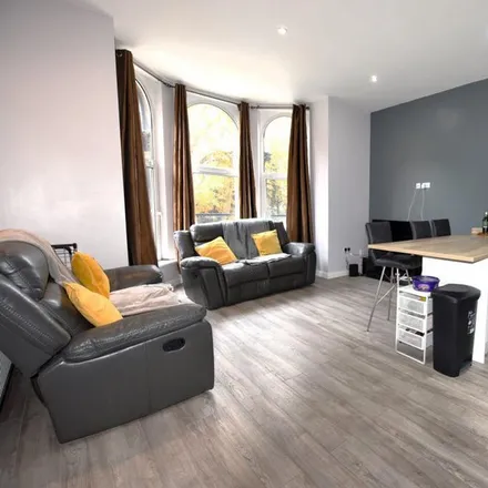 Rent this 3 bed apartment on Slip's Deli in 121a Cardigan Road, Leeds