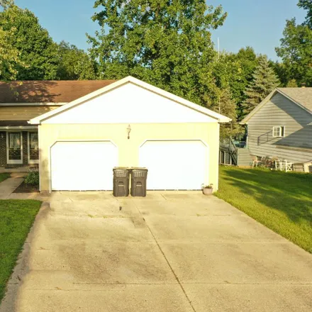 Image 1 - 141 Zimmerman Drive, Clyde, Sandusky County, OH 43410, USA - Duplex for sale