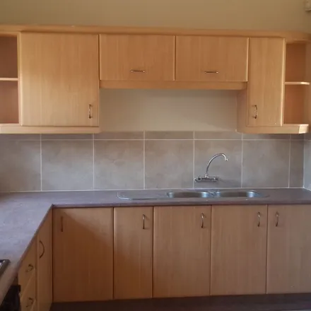 Image 2 - Conradie Street, Honeyhill, Roodepoort, 1734, South Africa - Apartment for rent