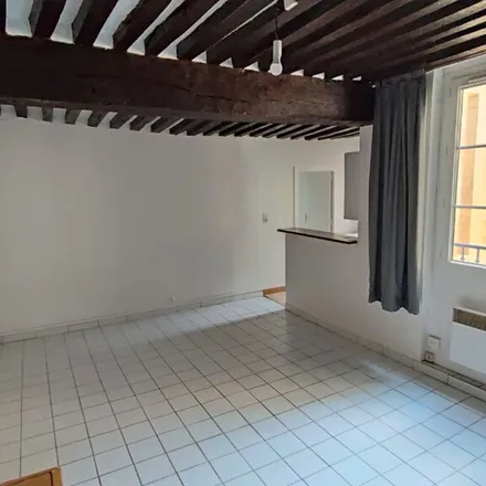 Image 7 - 8 Rue Montoir Poissonnerie, 14000 Caen, France - Apartment for rent