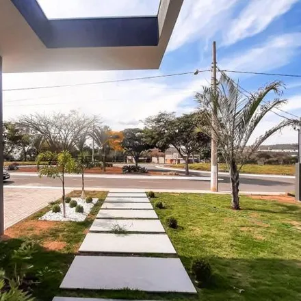 Buy this 4 bed house on Avenida Engenheiro Vicente de Freitas in Lagoa Santa - MG, 33400-000