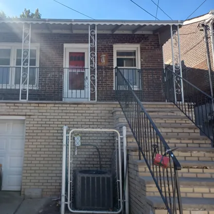Rent this 2 bed house on 150 Hillcrest Road in Hudson Heights, North Bergen