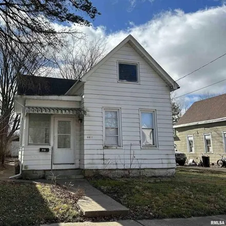 Buy this 3 bed house on 2738 West Marquette Avenue in Peoria, IL 61605