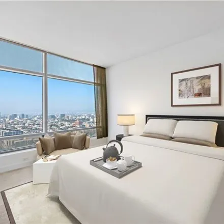 Image 3 - 900 W Olympic Blvd Unit 39f, Los Angeles, California, 90015 - Condo for sale