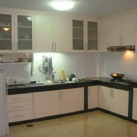 Image 7 - Coral Group, 28, Soi Sukhumvit 39, Vadhana District, 10110, Thailand - Townhouse for rent