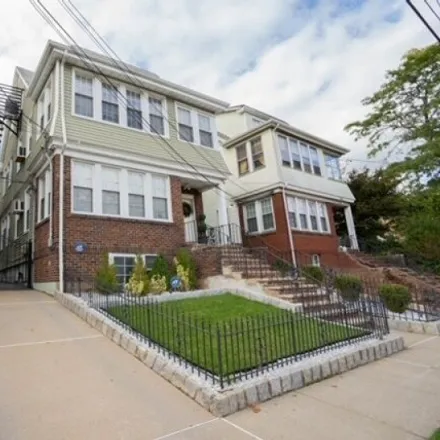 Image 1 - 161 Boyden Avenue, Newark Heights, Maplewood, NJ 07040, USA - House for rent