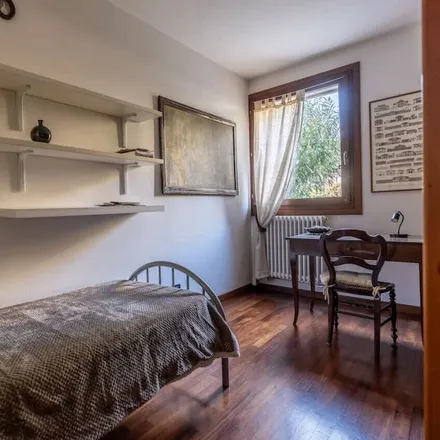 Rent this 2 bed house on 36051 Creazzo VI