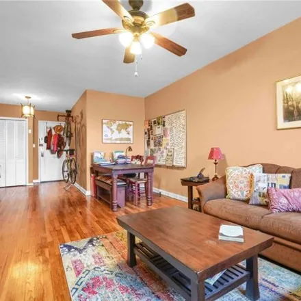 Image 5 - 25-15 Union Street, New York, NY 11354, USA - Apartment for sale