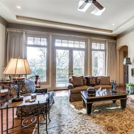 Image 9 - 7143 Hill Forest Drive, Dallas, TX 75230, USA - House for rent