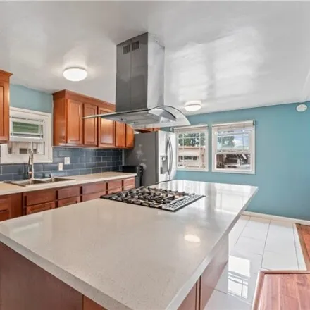 Image 2 - 1560 Massachusetts Avenue, Riverside, CA 92521, USA - Apartment for sale