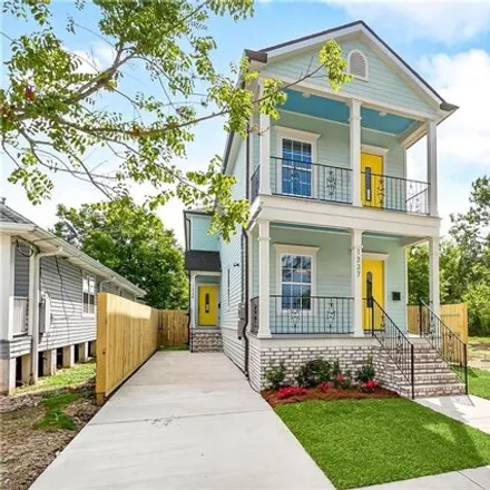 Buy this 6 bed house on 1341 Tupelo Street in Lower Ninth Ward, New Orleans
