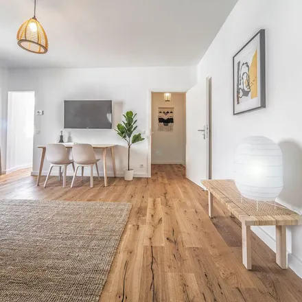 Rent this 2 bed apartment on Birkenstraße 1 in 40233 Dusseldorf, Germany