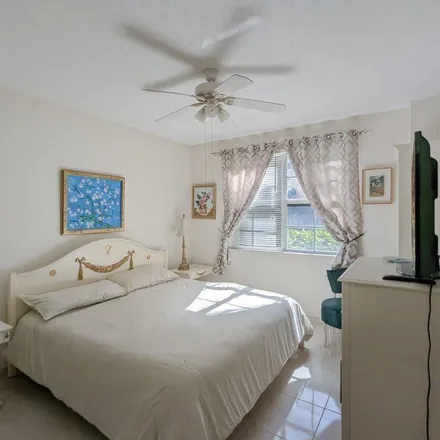 Rent this 2 bed apartment on Flagler Pointe in 1801 North Flagler Drive, West Palm Beach