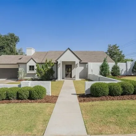 Buy this 2 bed house on 6416 Briarwood Lane in Nichols Hills, Oklahoma County