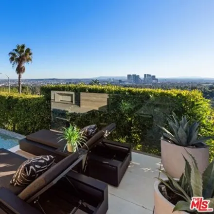 Image 9 - 1251 Shadow Hill Way, Beverly Hills, CA 90210, USA - House for sale