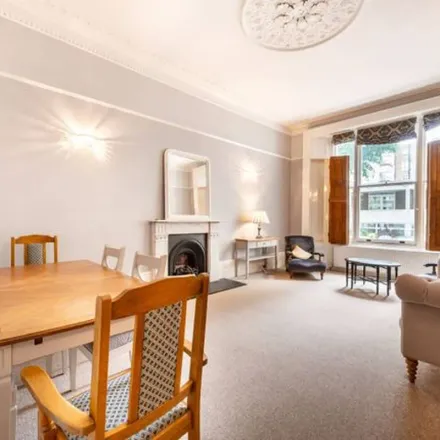 Image 2 - Kensington Gardens Square Garden, Kensington Gardens Square, London, W2 4BZ, United Kingdom - Apartment for rent