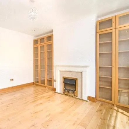 Rent this 2 bed apartment on Ossulton Way in London, N2 0LB