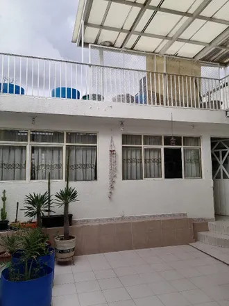 Buy this 4 bed house on Calle Glacial in Conjunto Urbano Sittia, Municipio de Cuautitlán Izcalli